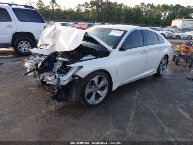 1HGCV1F93JA037342 Honda Accord Touring