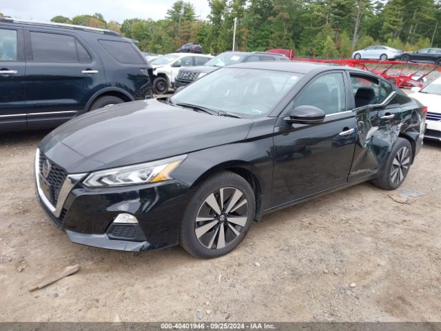 1N4BL4DW6NN330232 Nissan Altima Sv Intelligent Awd