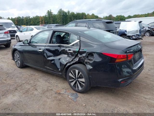 1N4BL4DW6NN330232 Nissan Altima Sv Intelligent Awd