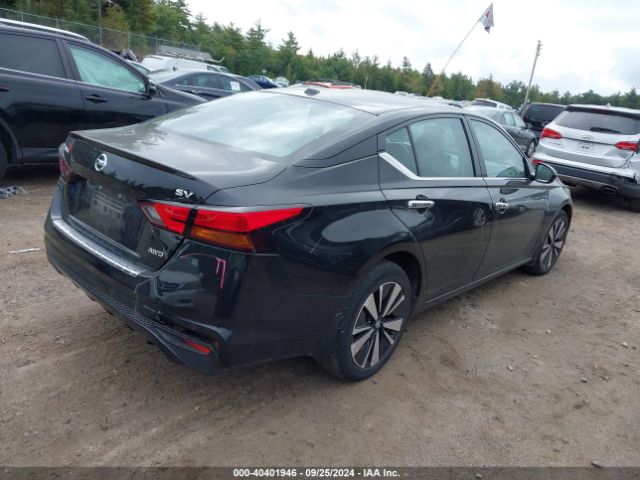 1N4BL4DW6NN330232 Nissan Altima Sv Intelligent Awd