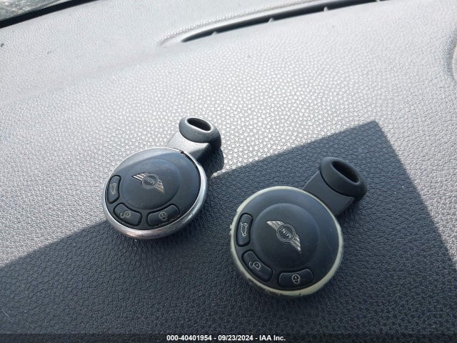 2007 MINI COOPER WMWMF33597TT51925 Photo 10