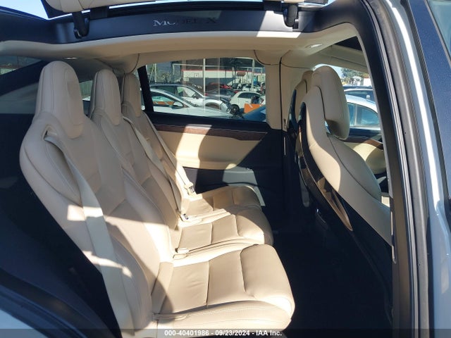 2016 TESLA MODEL X 5YJXCAE29GF002833 Photo 7