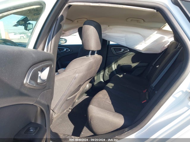Chrysler 200 Limited 2015 1C3CCCAB5FN570811 Image 8