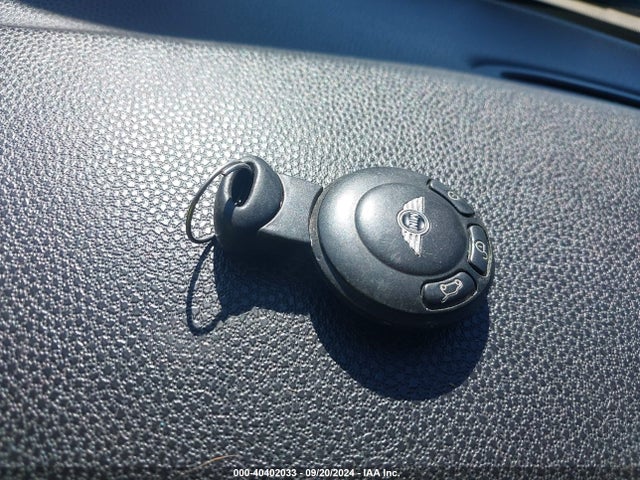 2009 MINI COOPER CLUBMAN WMWML33559TX33218 Photo 10