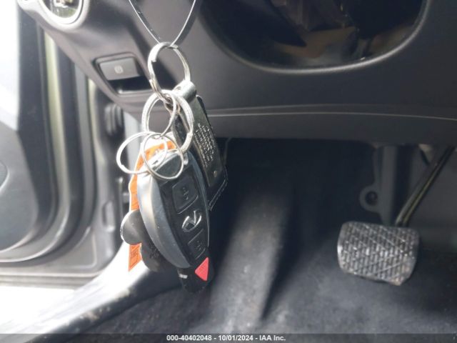 SJKCH5CR7JA048245 Infiniti Qx30 Premium