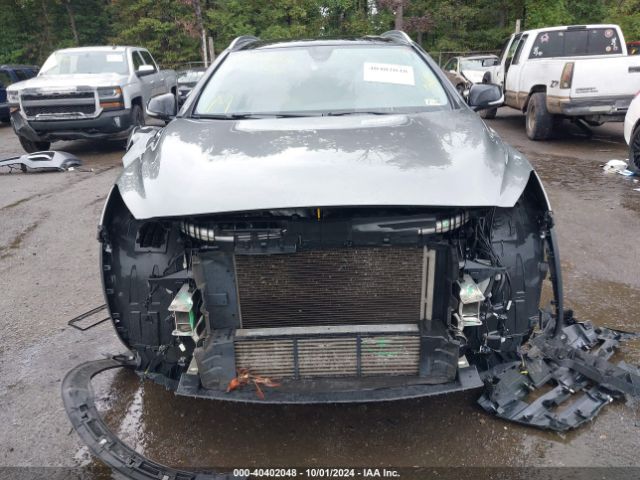 SJKCH5CR7JA048245 Infiniti Qx30 Premium