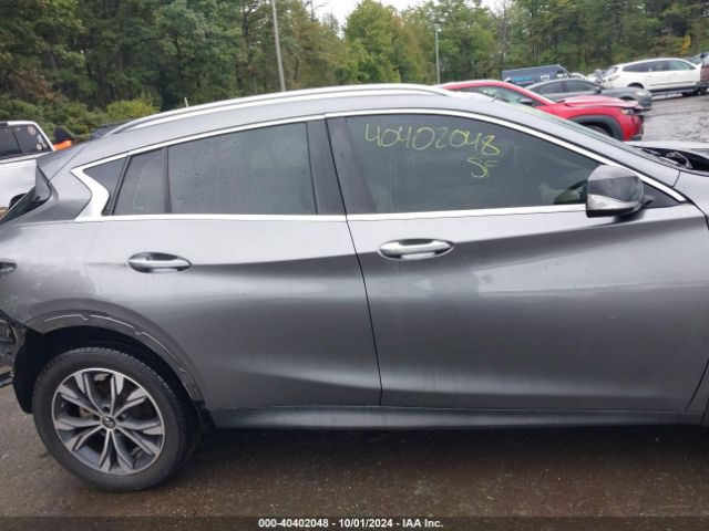 SJKCH5CR7JA048245 Infiniti Qx30 Premium