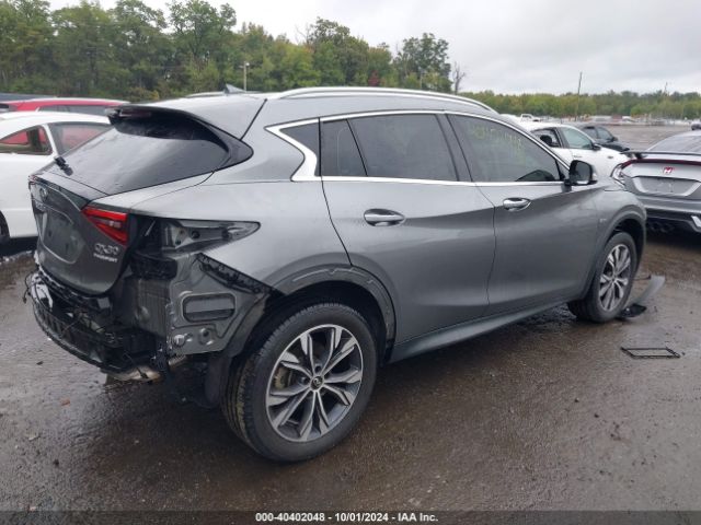 SJKCH5CR7JA048245 Infiniti Qx30 Premium