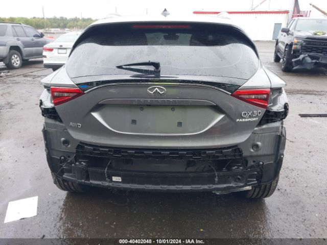SJKCH5CR7JA048245 Infiniti Qx30 Premium