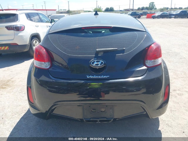 Hyundai Veloster Value Edition 2017 KMHTC6AD7HU318352 Image 16