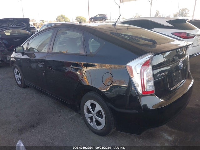 Toyota Prius Two 2015 JTDKN3DU4F0482201 Image 3