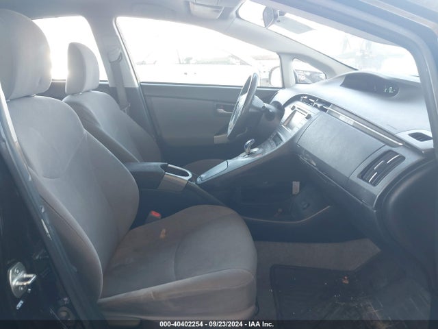 Toyota Prius Two 2015 JTDKN3DU4F0482201 Image 5