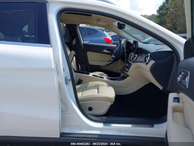 WDCTG4GB7KU001675 Mercedes-Benz Gla 250 4matic