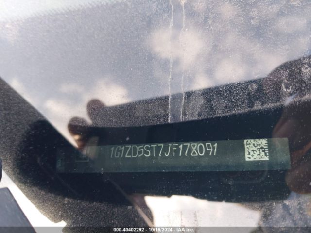 1G1ZD5ST7JF178091 Chevrolet MALIBU LT