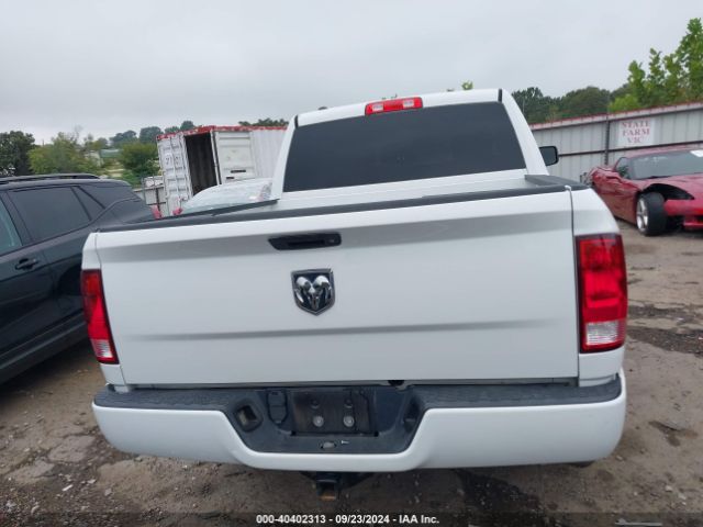1C6RR6KG1HS684445 RAM 1500 Express  4x2 5'7 Box