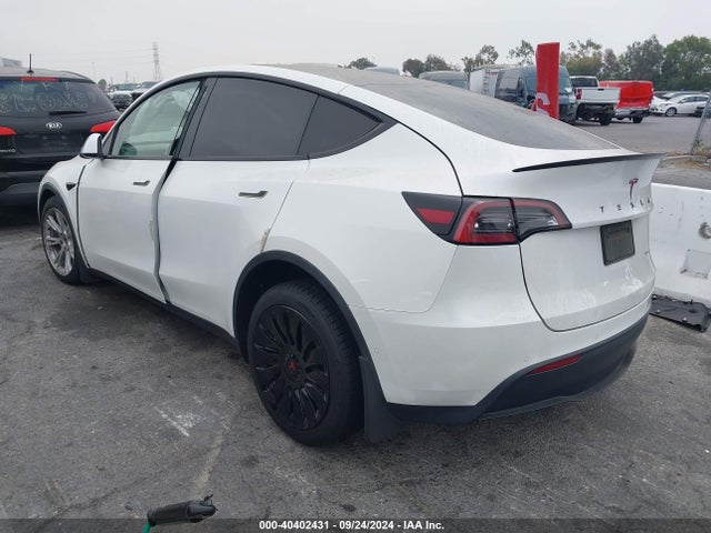 2021 TESLA MODEL Y 5YJYGDEE4MF161775 Photo 2