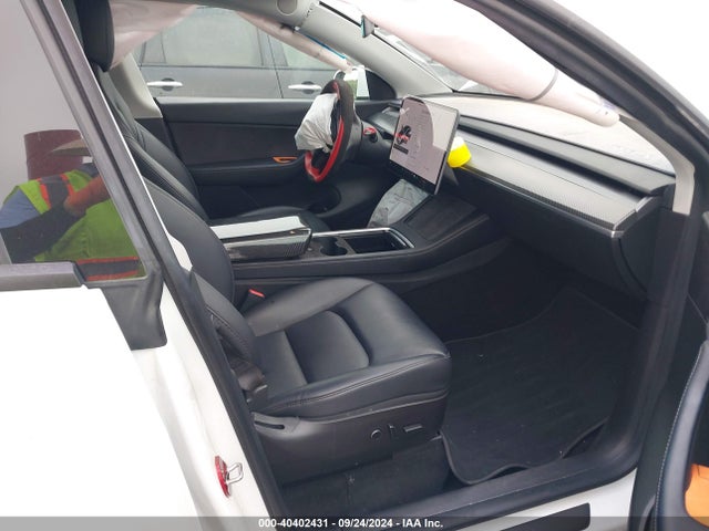 2021 TESLA MODEL Y 5YJYGDEE4MF161775 Photo 4