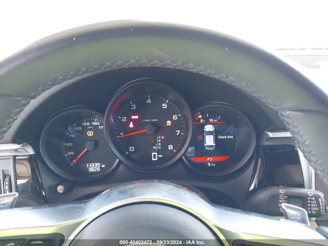 2019 PORSCHE MACAN WP1AA2A51KLB00728 Photo 6