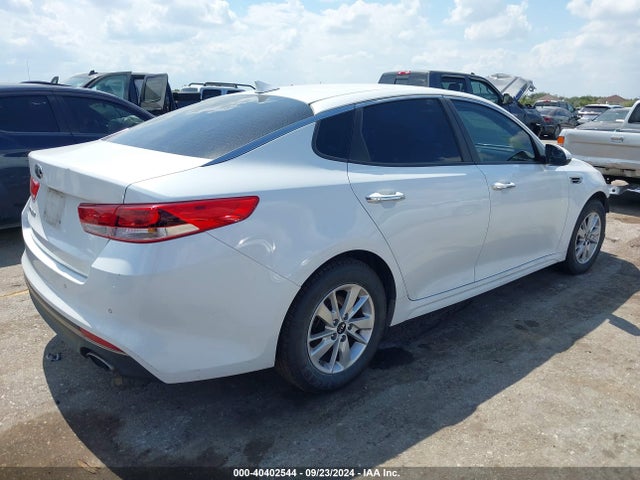 KIA Optima Lx 2017 5XXGT4L32HG135994 Image 4