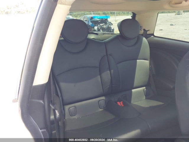 2012 MINI COOPER WMWSU3C54CT257331 Photo 7