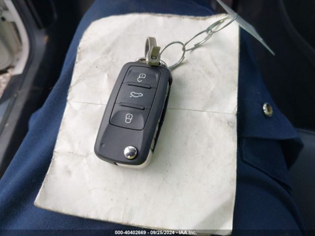 2013 VOLKSWAGEN BEETLE 3VWJL7AT4DM624283 Photo 10