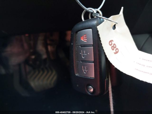JN1BJ1CR9KW350042 Nissan Rogue Sport S