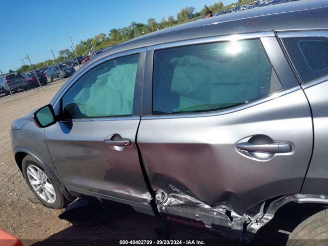 JN1BJ1CR9KW350042 Nissan Rogue Sport S