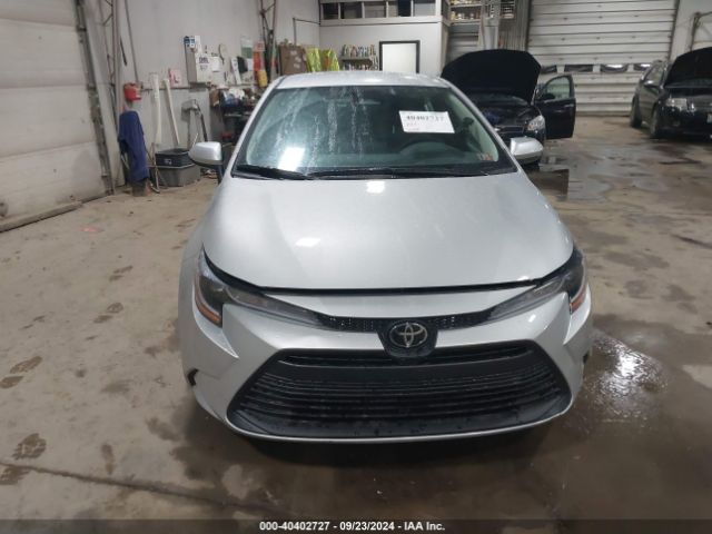 5YFB4MDE7RP189579 Toyota COROLLA LE