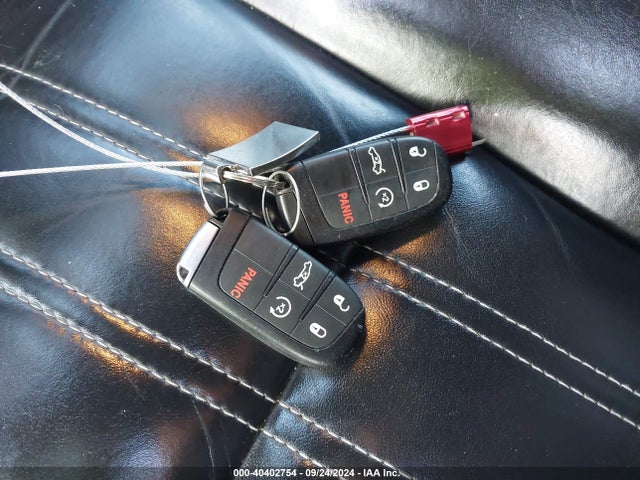 2C3CCABG6KH635053 Chrysler 300 300s