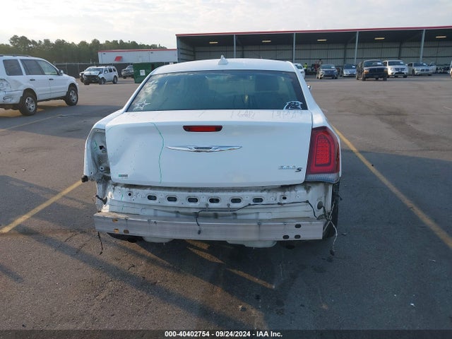 2C3CCABG6KH635053 Chrysler 300 300s
