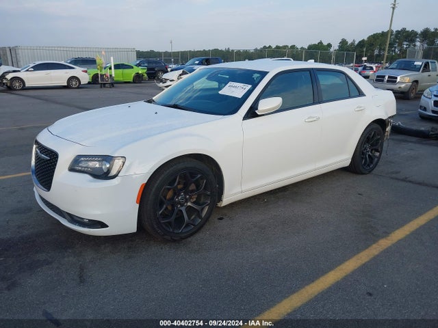 2C3CCABG6KH635053 Chrysler 300 300s