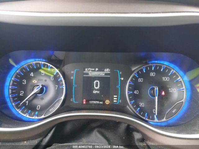 2C4RC1DG8HR508889 Chrysler Pacifica Touring