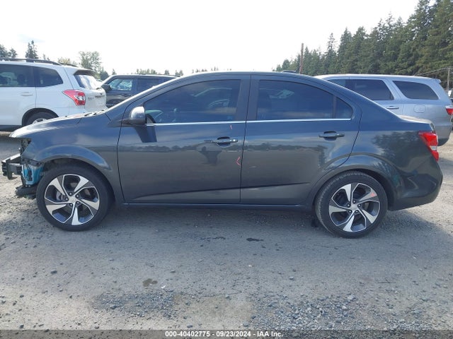 Chevrolet Sonic Premier 2018 1G1JF5SB7J4139916 Image 15