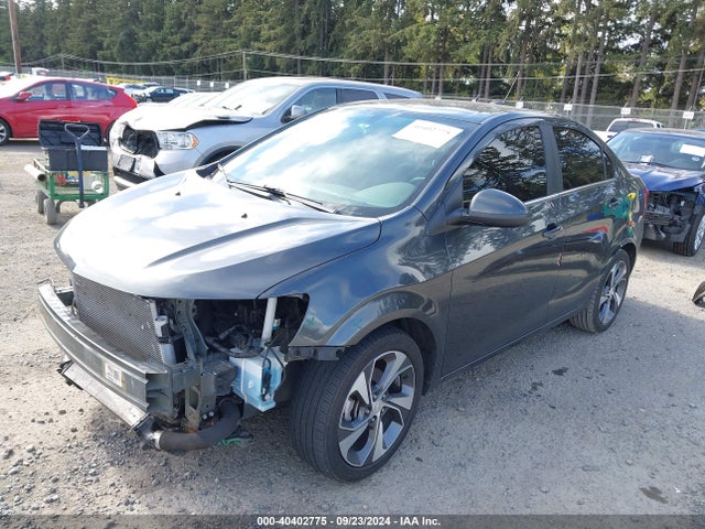 Chevrolet Sonic Premier 2018 1G1JF5SB7J4139916 Image 2