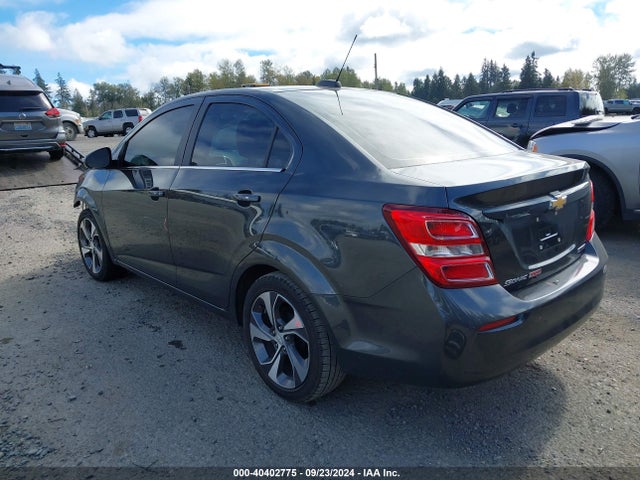 Chevrolet Sonic Premier 2018 1G1JF5SB7J4139916 Image 3