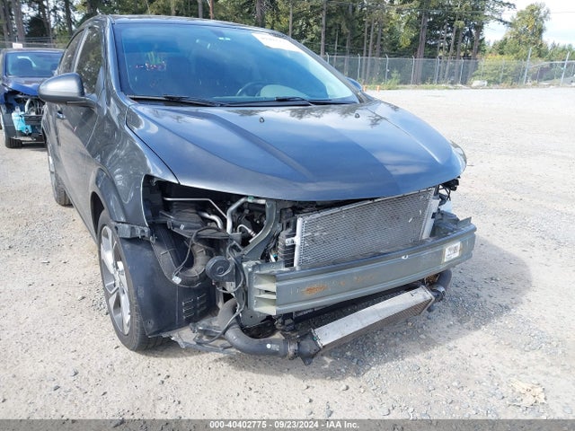 Chevrolet Sonic Premier 2018 1G1JF5SB7J4139916 Image 6