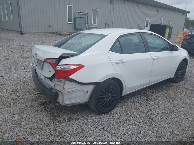Toyota COROLLA LE 2015 5YFBURHE7FP256104 Image 4