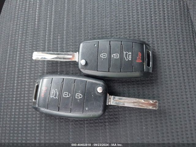 5XYKT3A60FG660790 KIA SORENTO LX