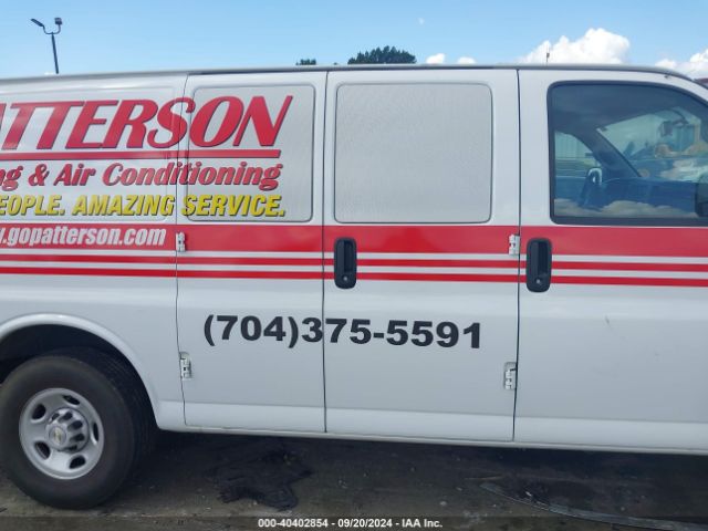 1GCWGAFP8N1281210 Chevrolet Express Cargo Rwd 2500 Regular Wheelbase Wt