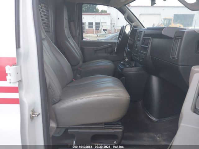 1GCWGAFP8N1281210 Chevrolet Express Cargo Rwd 2500 Regular Wheelbase Wt