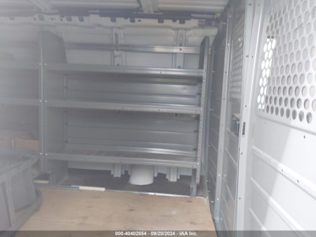 1GCWGAFP8N1281210 Chevrolet Express Cargo Rwd 2500 Regular Wheelbase Wt