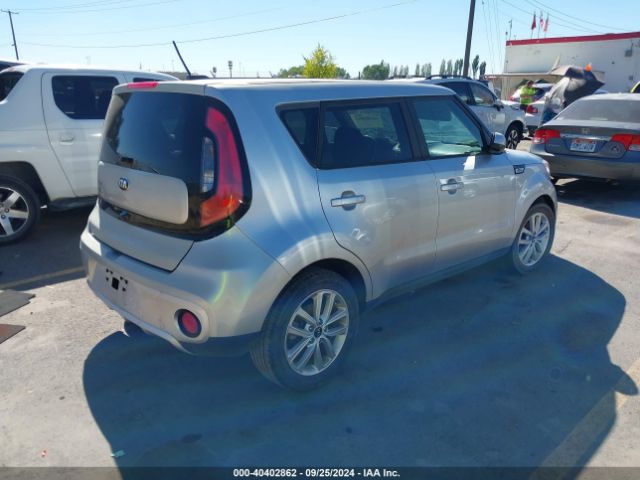 KNDJP3A56H7418903 KIA SOUL +