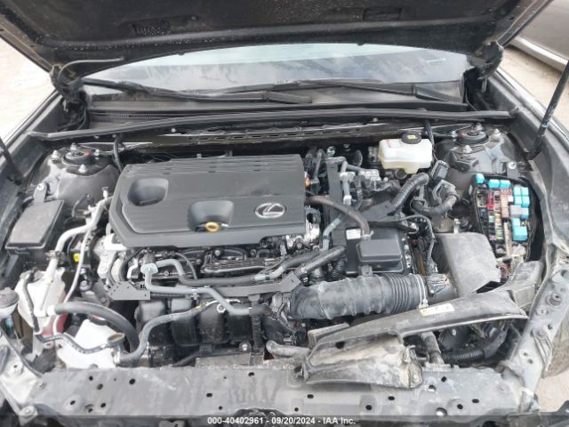 58ADA1C14NU024492 Lexus ES 300H