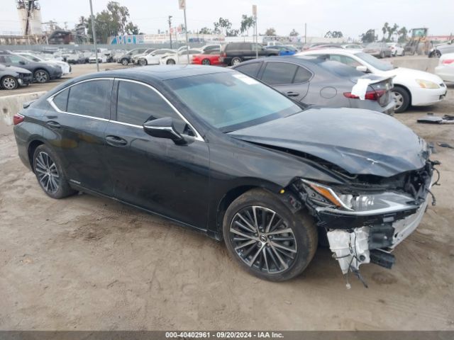 58ADA1C14NU024492 Lexus ES 300H