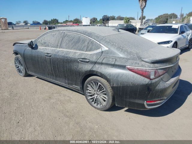 58ADA1C14NU024492 Lexus ES 300H