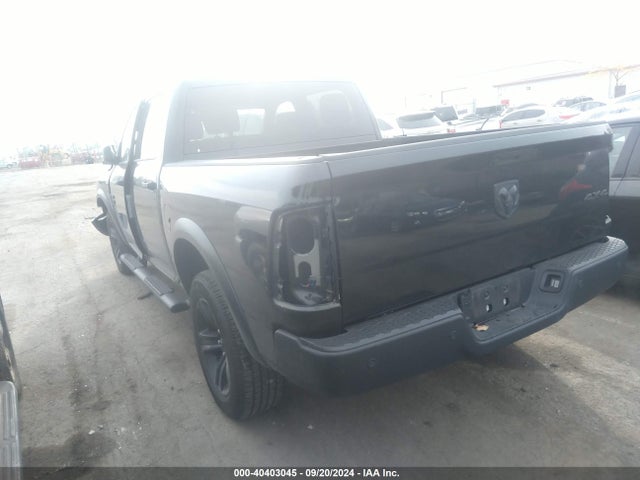 1C6RR7LGXPS575128 RAM 1500 Classic Warlock  4x4 5'7 Box