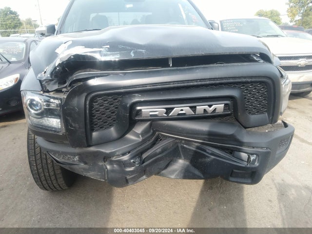 1C6RR7LGXPS575128 RAM 1500 Classic Warlock  4x4 5'7 Box
