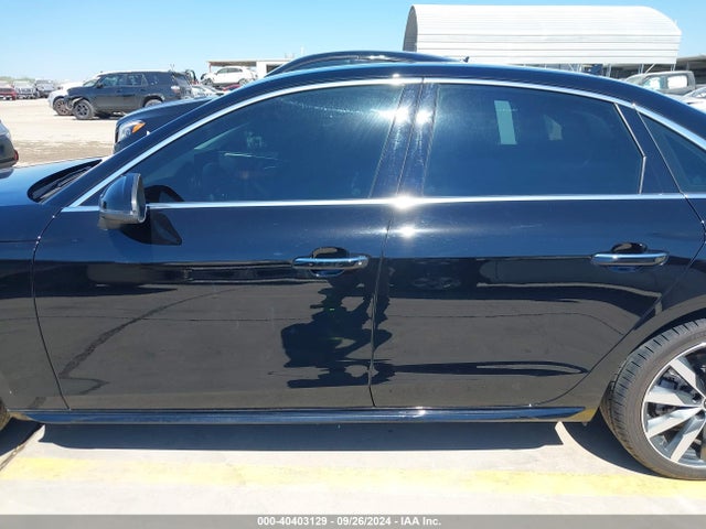 WAUBBAF4XNA024372 Audi A4 Premium Plus 40 Tfsi Quattro S Tronic