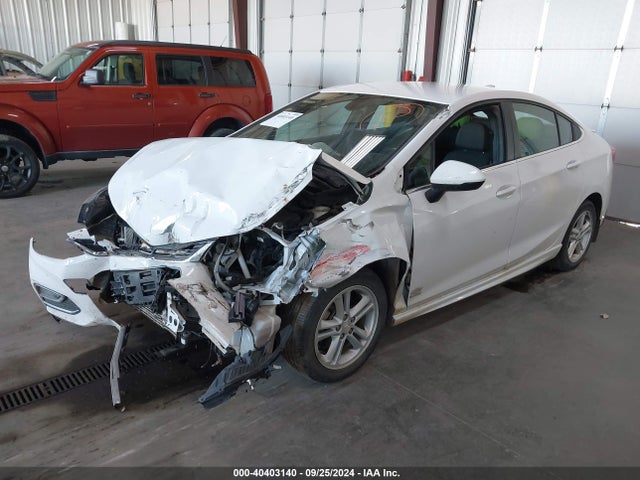 Chevrolet Cruze Lt Auto 2017 1G1BE5SM0H7253645 Image 2