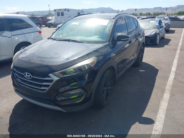 Hyundai Tucson Night 2017 KM8J33A2XHU530814 Image 2